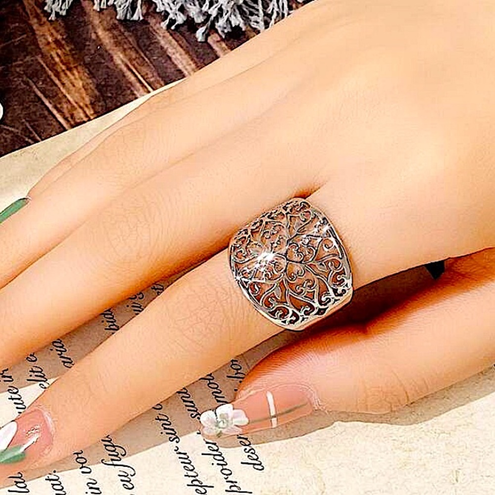 STERLING SILVER FLOWER HOLLOW VINTAGE RING - Picture 7 of 11